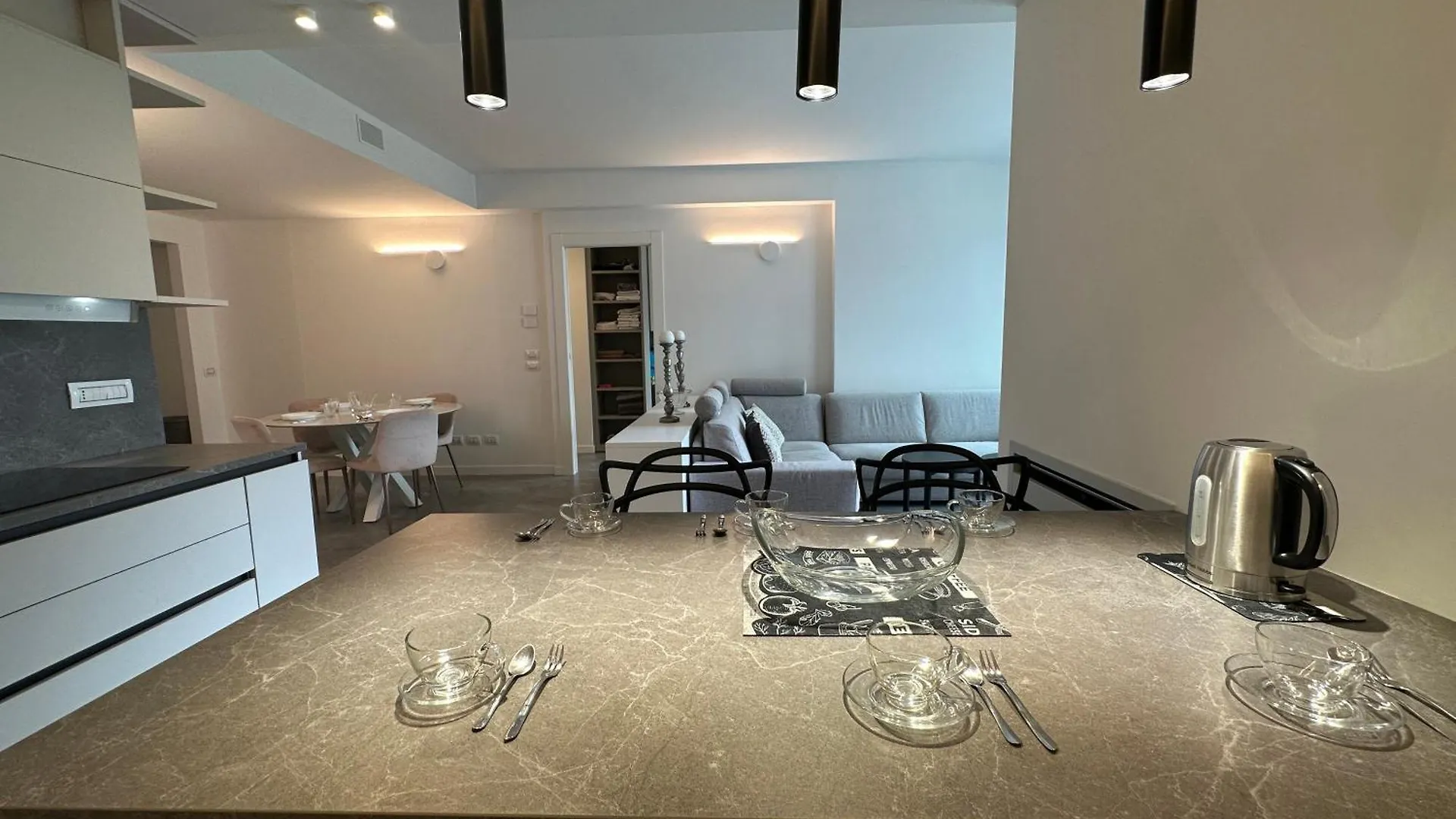 Luxury Lake View Apartment - Lake Como - Cernobbio Italy