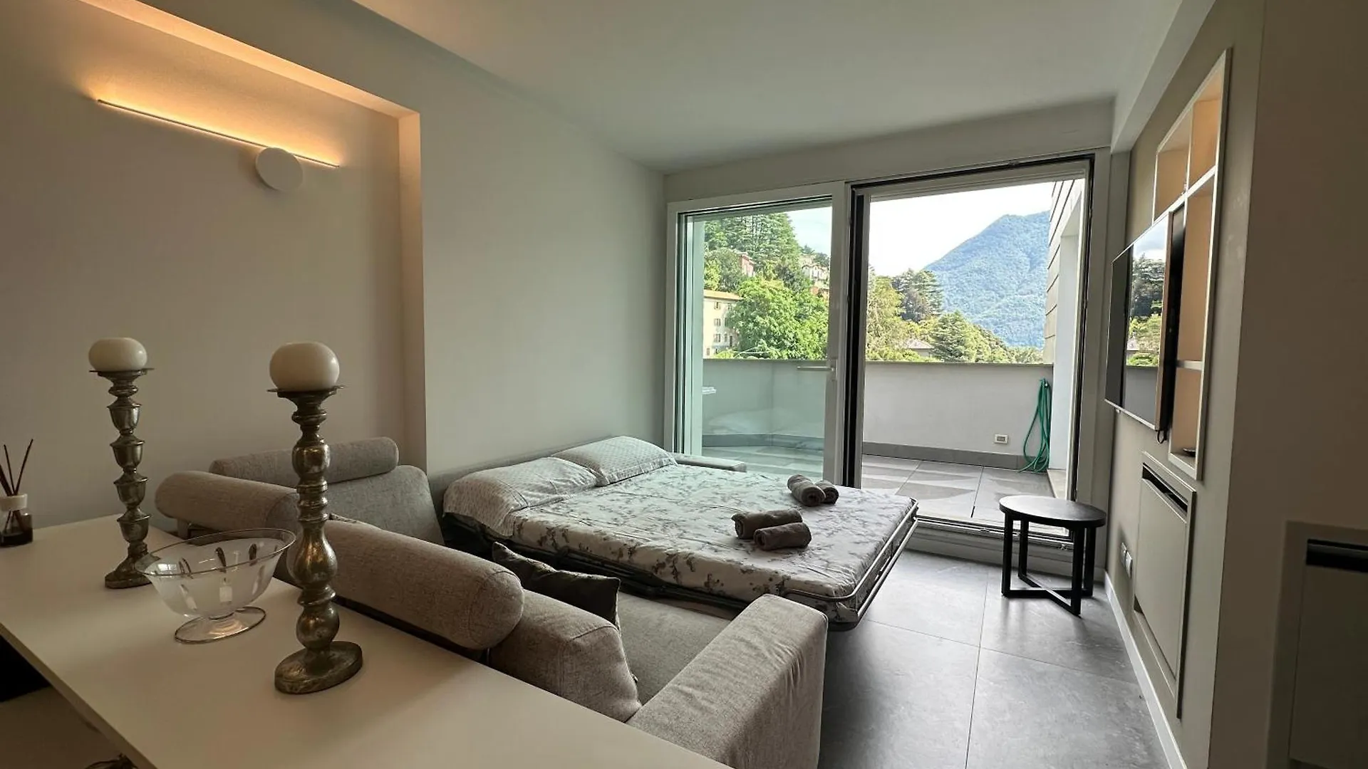Luxury Lake View Apartment - Lake Como - 切尔诺比奥